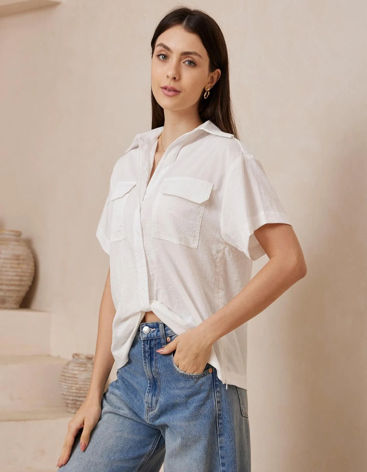 Melia Scoop Front Short Sleeve Shirt in White