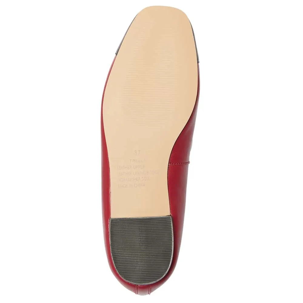 Trella Flat in Black And Red Leather