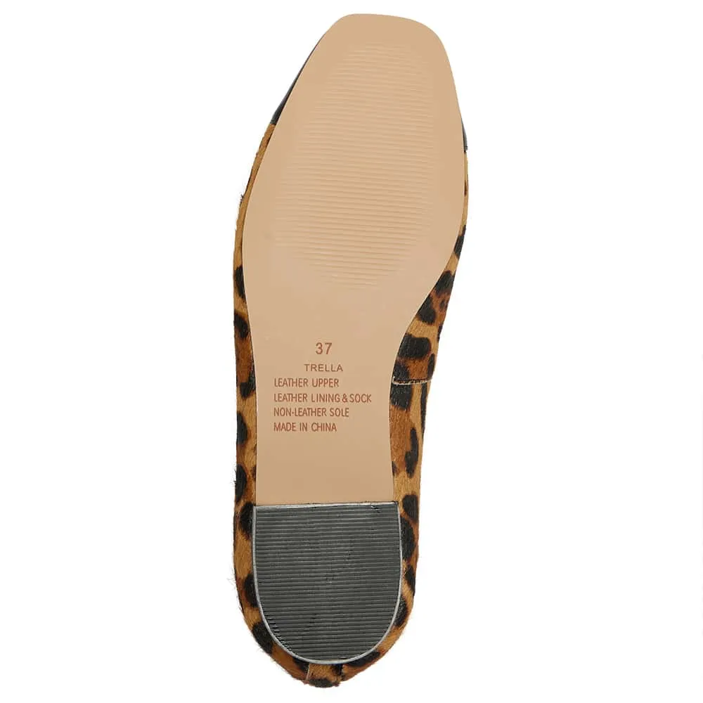 Trella Flat in Black/animal Leather